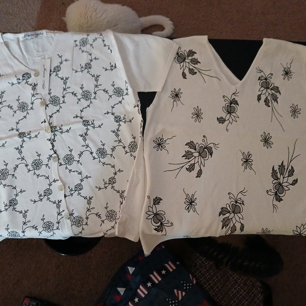 Jessica Ann White and Black Floral Blouses. Available In Med And Large